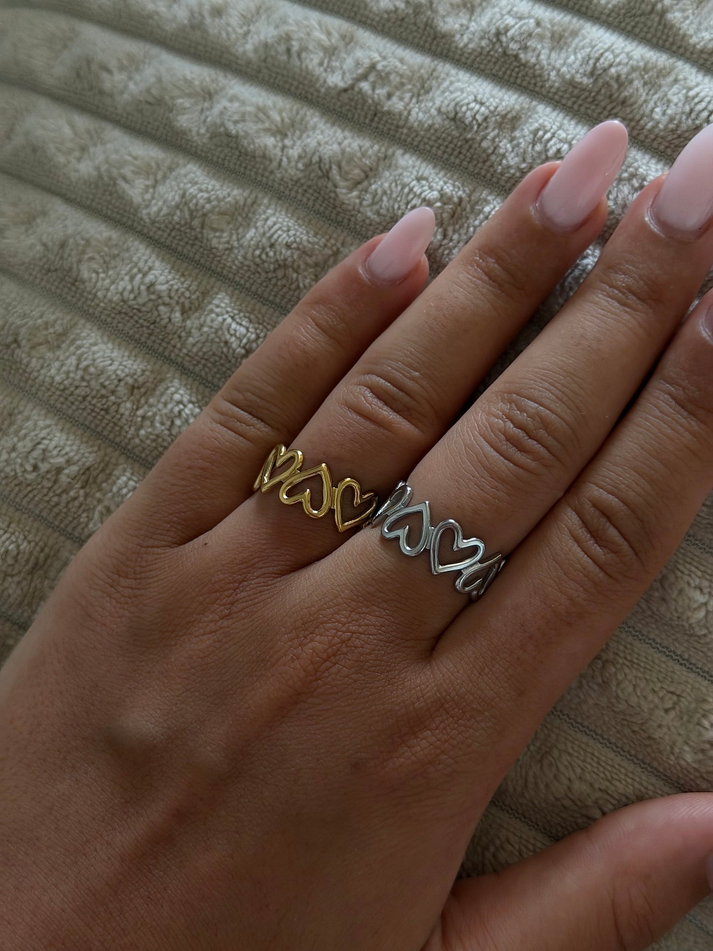 Bague lova