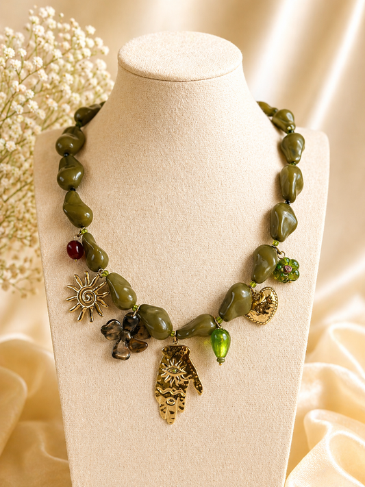 Collier Olive