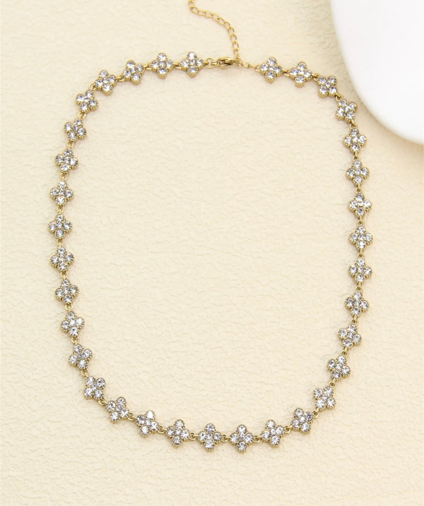 Collier Mia