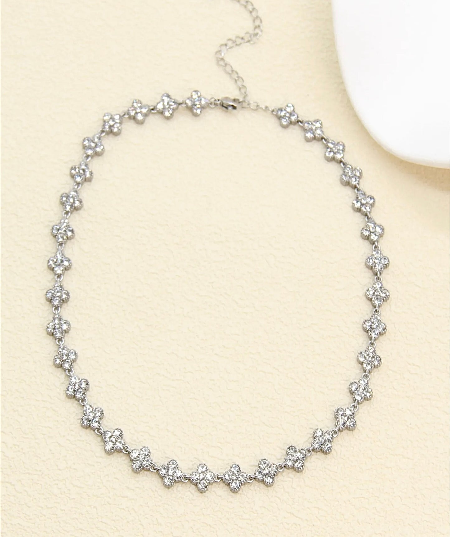 Collier Mia